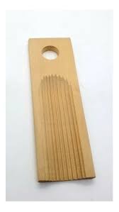 TABLITA ÑOQUERA MADERA LINEA GE