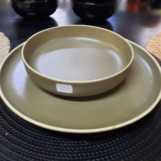 SIN STOCK # PLATO PLAYO 27 CM CERAMICA GRIS BATH