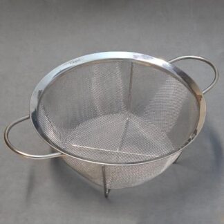 COLADOR ALAMBRE CON ASAS Y PATAS - MALLA INOX. FLEX 22 CMS.